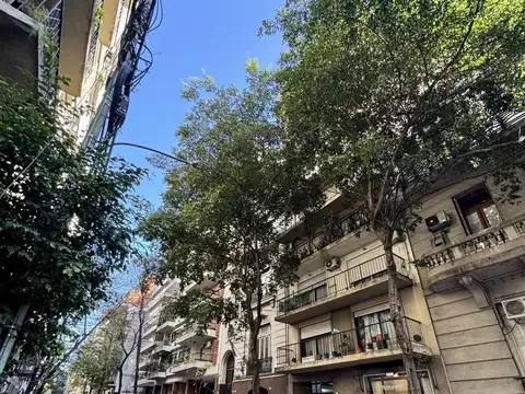 Departamento en venta 2 ambientes con dependencia en lo mejor de Recoleta