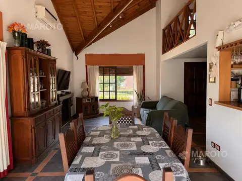 Venta casa 5 ambientes con amplio parque y pileta en Maschwitz Village