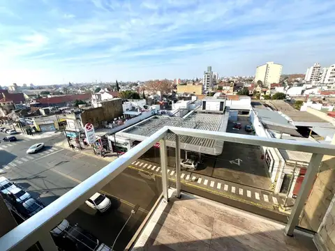 VENTA 2 AMB EN CASEROS CON COCHERA