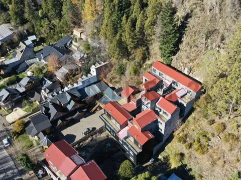 Koessler 20400, Piso 0