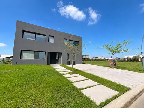 av de los lagos 1100