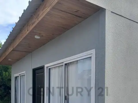 Casa 3 ambientes con 1 baño