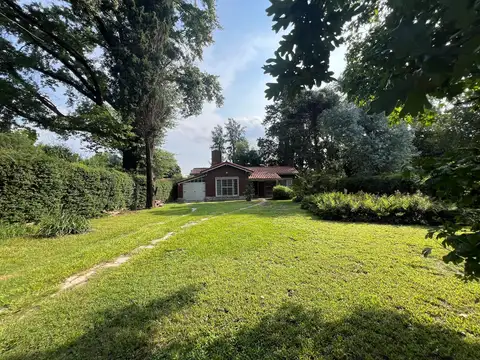 Calle Uspallata, Maquinista Savio 1600