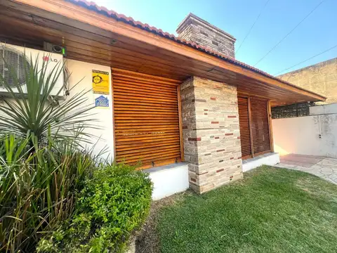 Casa 4 amb con Parque, Quincho y Cocheras