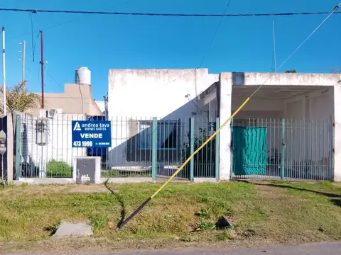 CASA 2 DORMITORIOS A REFACCIONAR EN VENTA - VILLA ELISA, LA PLATA