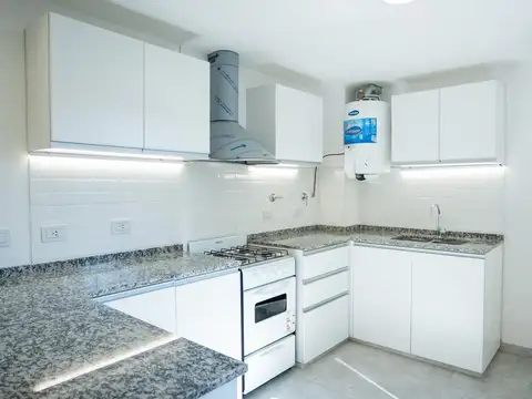 Venta Departamento 3 Ambientes con Patio en San Justo