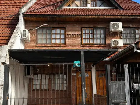 VENTA TRIPLEX 5 AMB. J. INGENIEROS 5900/CARAPACHAY