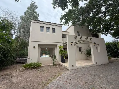 Roberto Camaño al 600