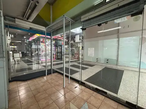 Local en Alquiler en Moron Sur, $ 1.700.000