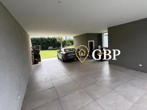 Casa en Venta en Tristán Suárez, USD 729.000