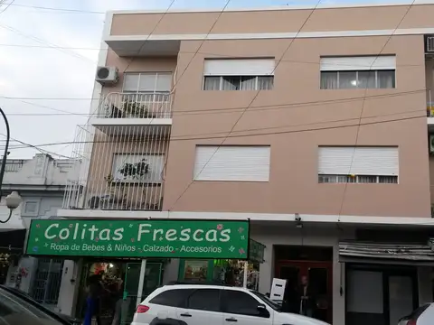 DUEÑO ALQUILA  DEPARTAMENTO A METROS DE ESTACIÓN LOMAS DE ZAMORA