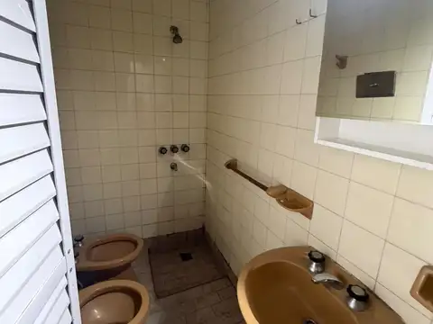 Depto Tipo Casa en Alquiler 50 años