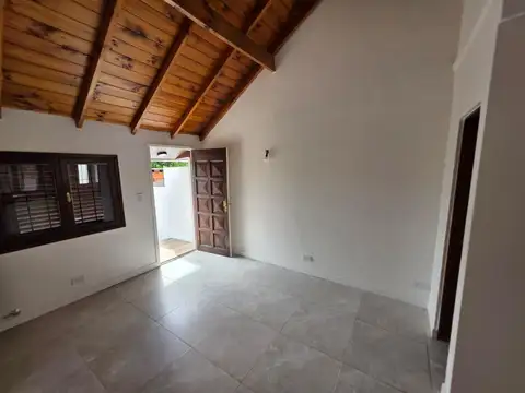 Depto Tipo Casa en Venta de 3 ambientes