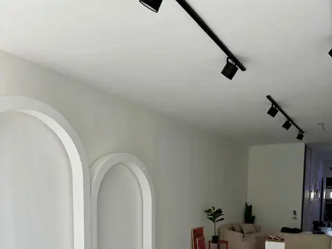 Oficina en Venta al Este