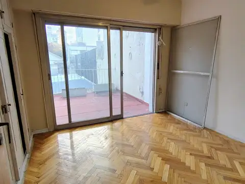 Venta Departamento 4 Ambientes con Terraza Propia en El Centro de Ballester