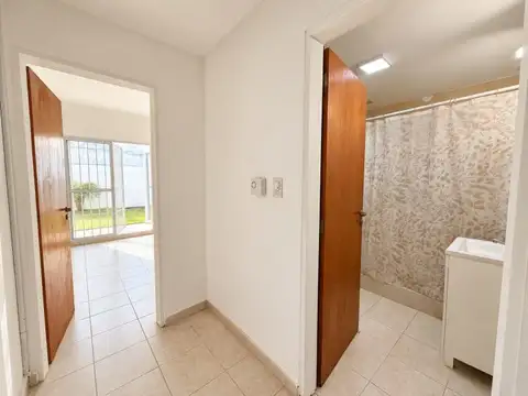 ALQUILER | 2 AMBIENTES PB CON JARDÍN + GARAGE |  MARTIN CORONADO