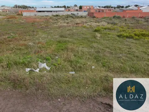 EN  VENTA/ Terreno en  calle Córdoba entre  corrientes y  1°Junta