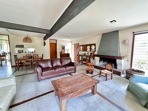 Chacra residencial de 2 hectáreas con casa reforma