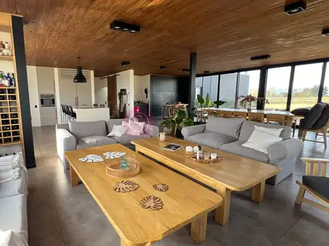 Casa en Venta en El Malacate, USD 590.000