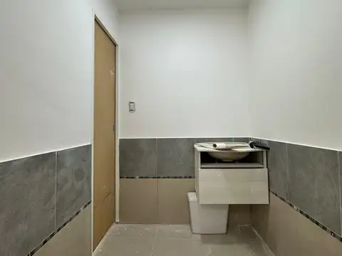 Consuiltorios en alquiler en Castelar Norte