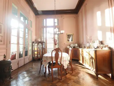 Venta Semipiso 9 ambientes patio balcón San Telmo