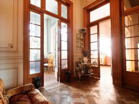 Departamento 9 ambientes con 3 baños
