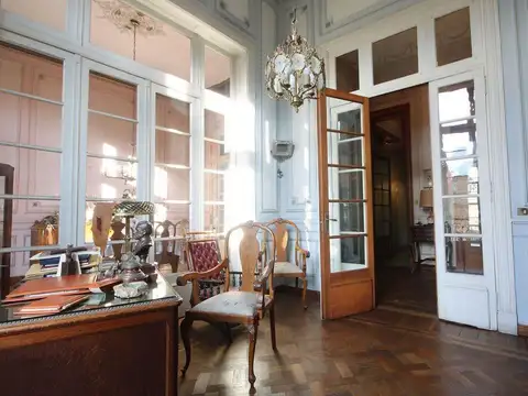 Departamento en Venta de 9 ambientes