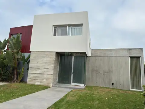 Casa  en Alquiler en Ayres Plaza, Pilar, G.B.A. Zona Norte