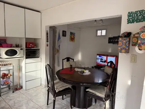Casa PH 4 Ambientes En Alquiler Moreno Norte