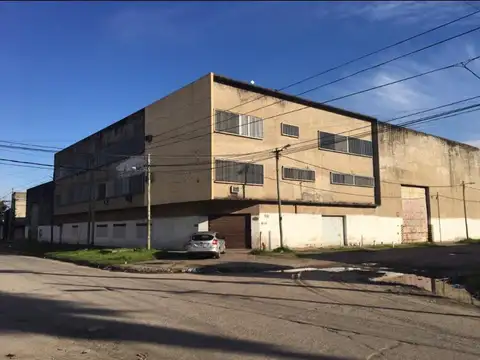 Galpon en Venta en Bernal Oeste, USD 755.000