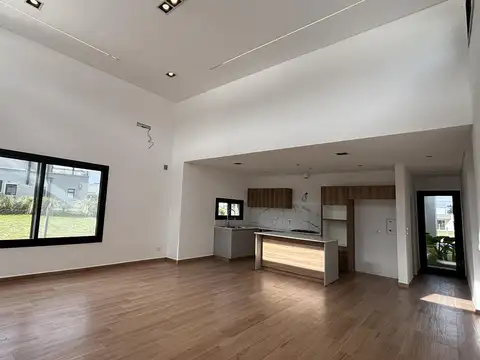 Casa en Alquiler A Estrenar