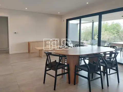 Departamento en Alquiler de 3 ambientes
