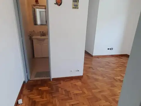 Departamento en Alquiler en Villa del Parque, $ 440.000