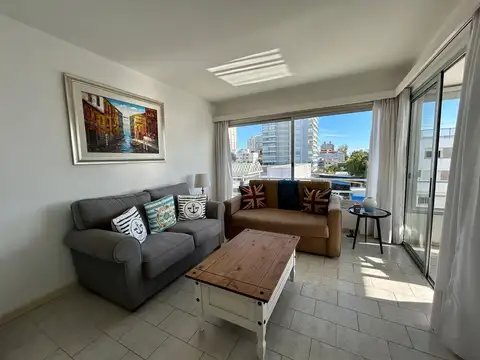 Departamento en Alquiler con 1 cocheras
