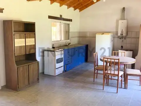 Casa 3 ambientes con 1 baño