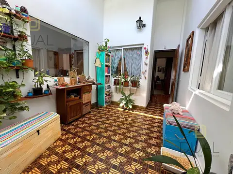VENTA-CASA TRES DORMITORIOS-PATIO-P BULNES 6900 - Belgrano
