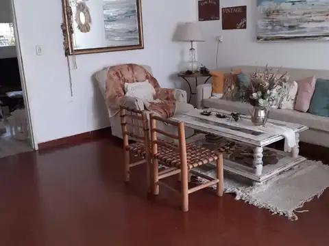 Departamento 5 ambientes con 3 baños