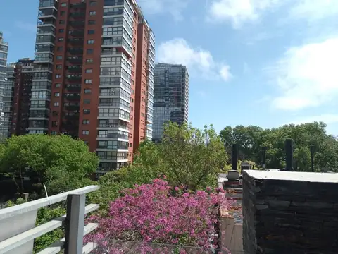 OFICINA EN VENTA U$S135.000 (52 m2) con cochera luminosa con dos ambientes, pileta, baño y cocina