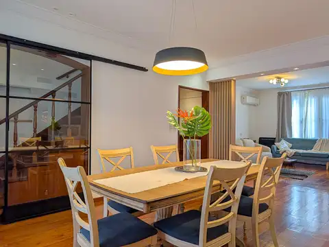 Casa 5 ambientes con 3 baños