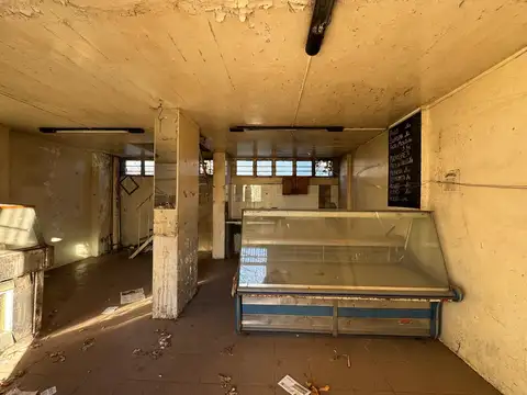 LOCAL DOBLE EN ALQUILER EN LUGANO 1 Y 2