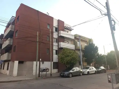 VENTA DEPTO ALTO ALBERDI 2 DORM BALCON