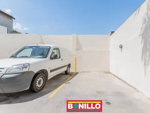 Cochera venta Villa Pueyrredón