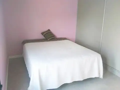 Casa 5 ambientes con 1 baño