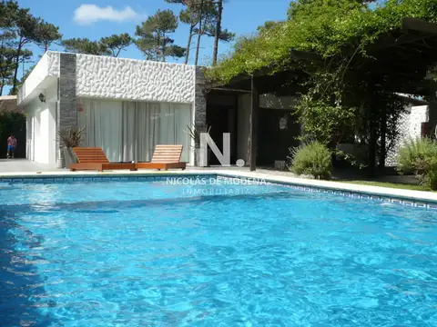 Vendo casa 3 dormitorios con piscina en RincÃƒÂ³n del Indio, Punta del Este.