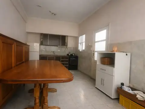 Agüero 2700