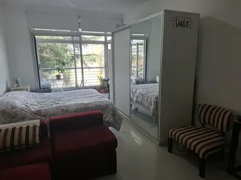 Monoambiente Al Contrafrente con Balcón