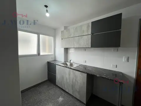Excelente Departamento en General San Martin 4 Amb. con cochera