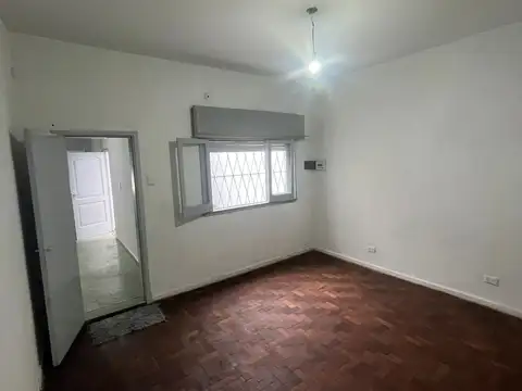 Depto Tipo Casa en Alquiler en Centro / Microcentro, $ 750.000
