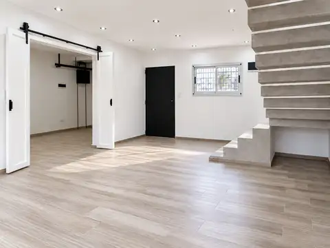 Depto Tipo Casa en Venta en Berazategui, USD 100.000