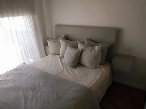 1 AMBIENTE AL FRENTE CON BALCON  PISOS  1-2   Y 3   DESDE u$s  92.000
